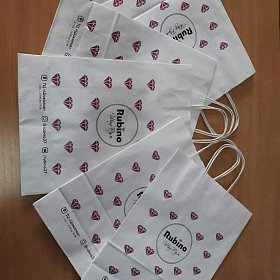 Фирменный бумажный пакет Rubino