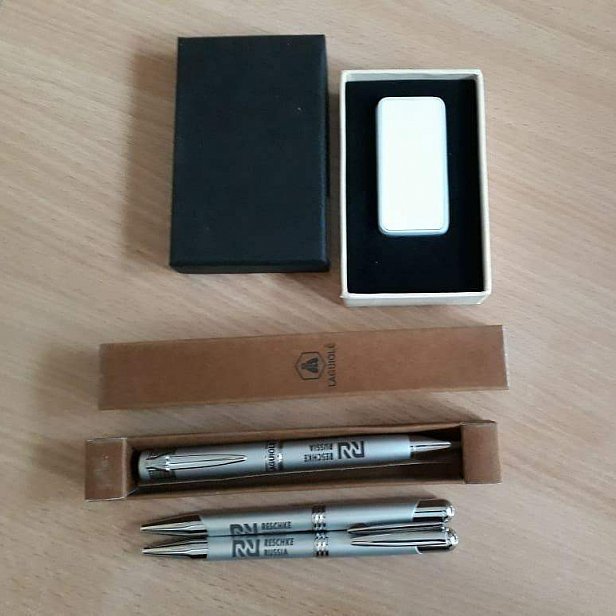 Гравировка пластиков для наружной и интерьерной рекламы - реализованные проекты рекламного агентства "Отличная Идея" Гравировка пластиков для наружной и интерьерной рекламы - реализованные проекты рекламного агентства "Отличная Идея"